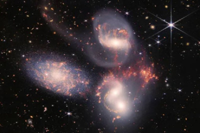 «Джеймс Уэбб» впервые зафиксировал редчайшее слияние сразу пяти галактик, произошедшее всего через 800 миллионов лет после Большого взрыва