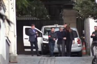 Экс-президент Франции Николя Саркози отправился в парижскую тюрьму Санте