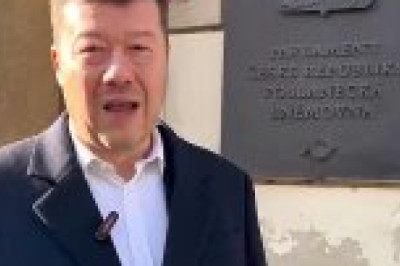 Новый спикер парламента Чехии в первый же день на посту снял со здания Палаты флаг Украины