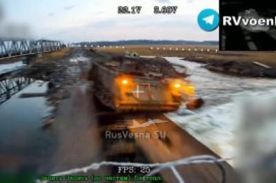 Бой у Купянска: НАТОвская техника пытается прорваться к городу через реку Оскол