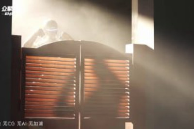 Китайский робот T800 крутит вертушки в стиле Брюса Ли