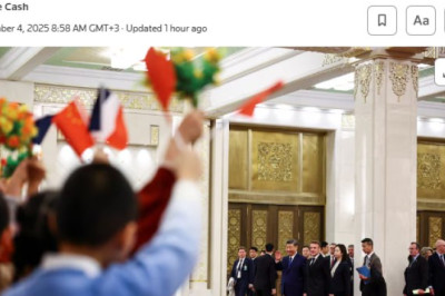 Макрон на встрече с главой Китая предложил ввести мораторий на удары по энергетике Украины и России