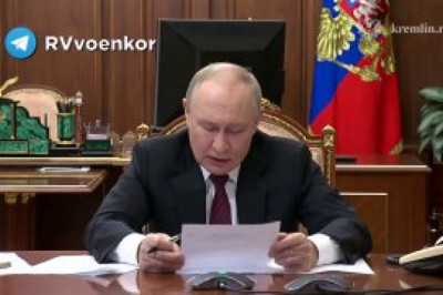 Путин приказал армии России продолжать боевые действия «для выполнения поставленных целей в строгом соответствии с планами»