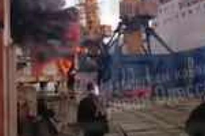 Видео с грузового причала в порту Одессы с горящим сухогрузом