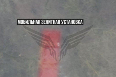 Российские военные из центра "Рубикон" показали кадры обнаружения и уничтожения с помощью барражирующего боеприпаса "Ланцет" мобильной зенитной установки ВСУ на базе пикапа в районе города Шостка Сумской области