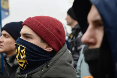 В Польше заявили об угрозе военного переворота на Украине