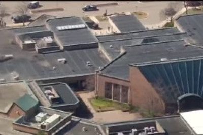 Атака на синагогу в США: Неизвестный протаранил здание и расстреливает людей